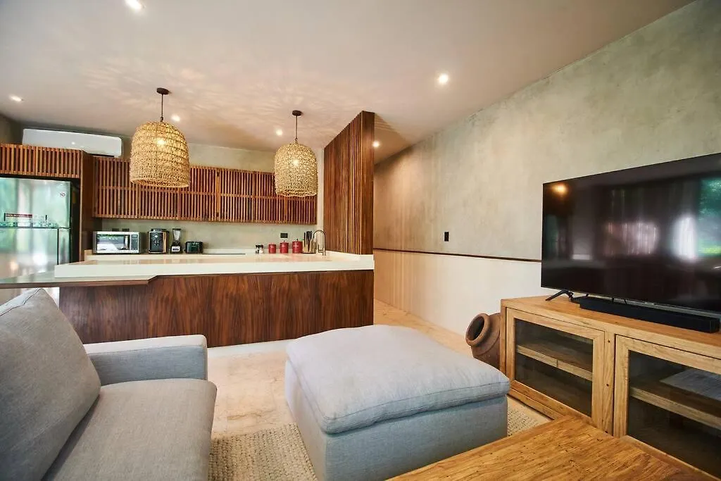 Nuuch Classy Ph W/ Private Pool/Rooftop, Aldea Zama Tulum